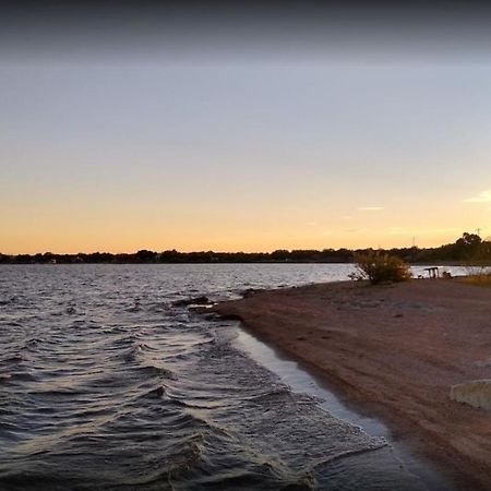 Ranchette Apartment- Beach Access Small Lake View Buchanan Dam Exterior foto