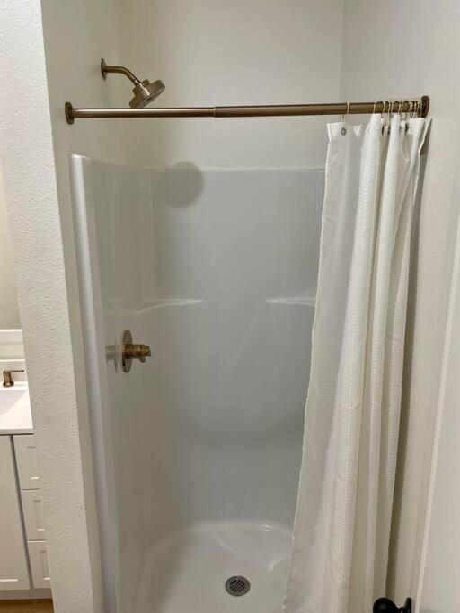 Ranchette Apartment- Beach Access Small Lake View Buchanan Dam Exterior foto